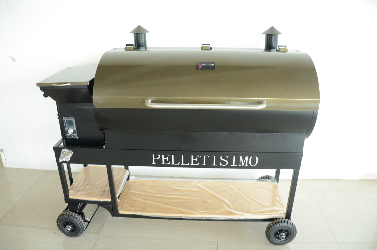 Parrilla de pellets de madera grande con ruedas
